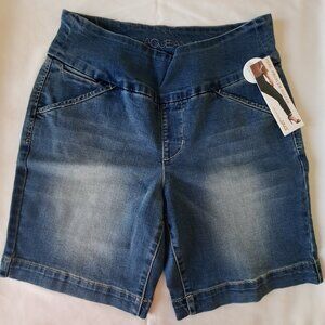 JAG Pull-On Ainsley 8" Short Horizon Blue Size 4